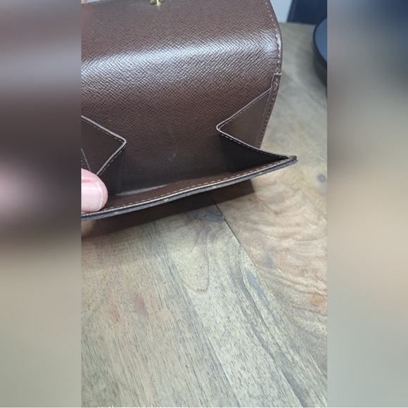 Louis Vuitton Gray Monogram Wallet - Picture 12 of 15